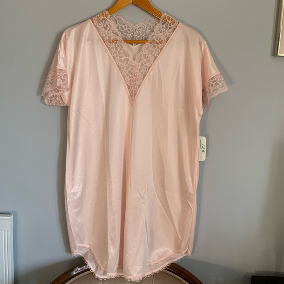 New/Deadstock VINTAGE Night Dress/Nighty - Picture 3 of 5